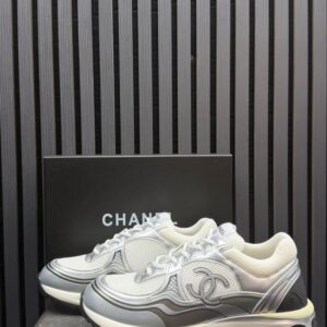 Chanel wit