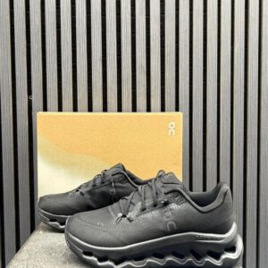 Oncloud zwart