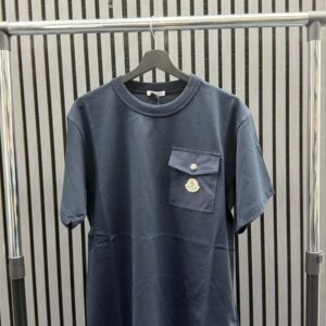 MONCLER T-SHIRT POCKET BLAUW