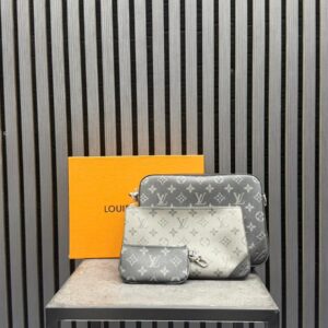 LV MESSENGER GRIJS